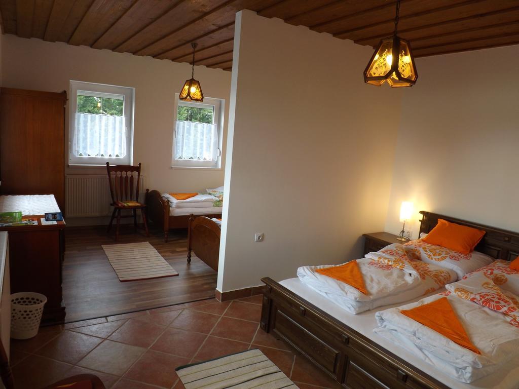 Nagybajcsi Koertefa Vendeghazアパートメント 部屋 写真